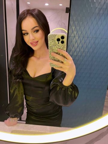 Полина